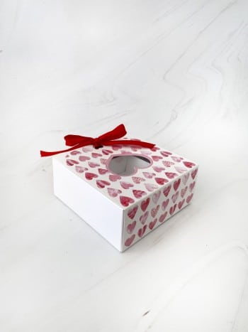 Коробка под 9 конфет "Розовые сердечки" — изображение 2